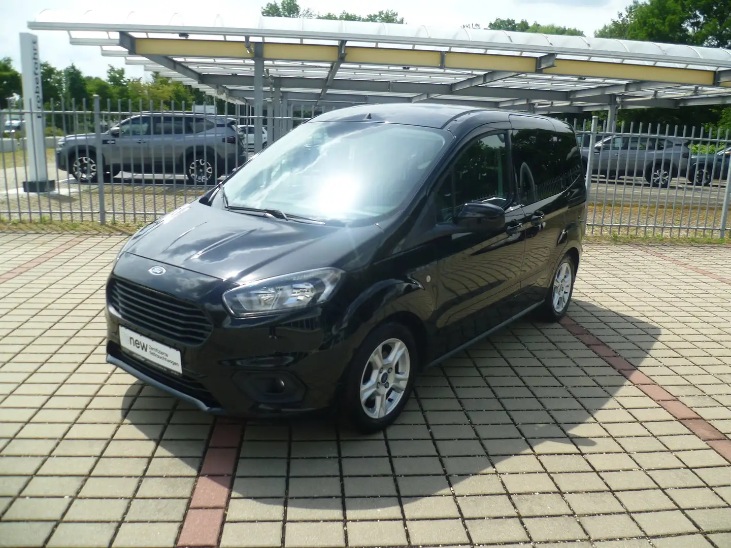 Ford Tourneo Courier 1.0 EcoBoost Trend Schwarz - 1