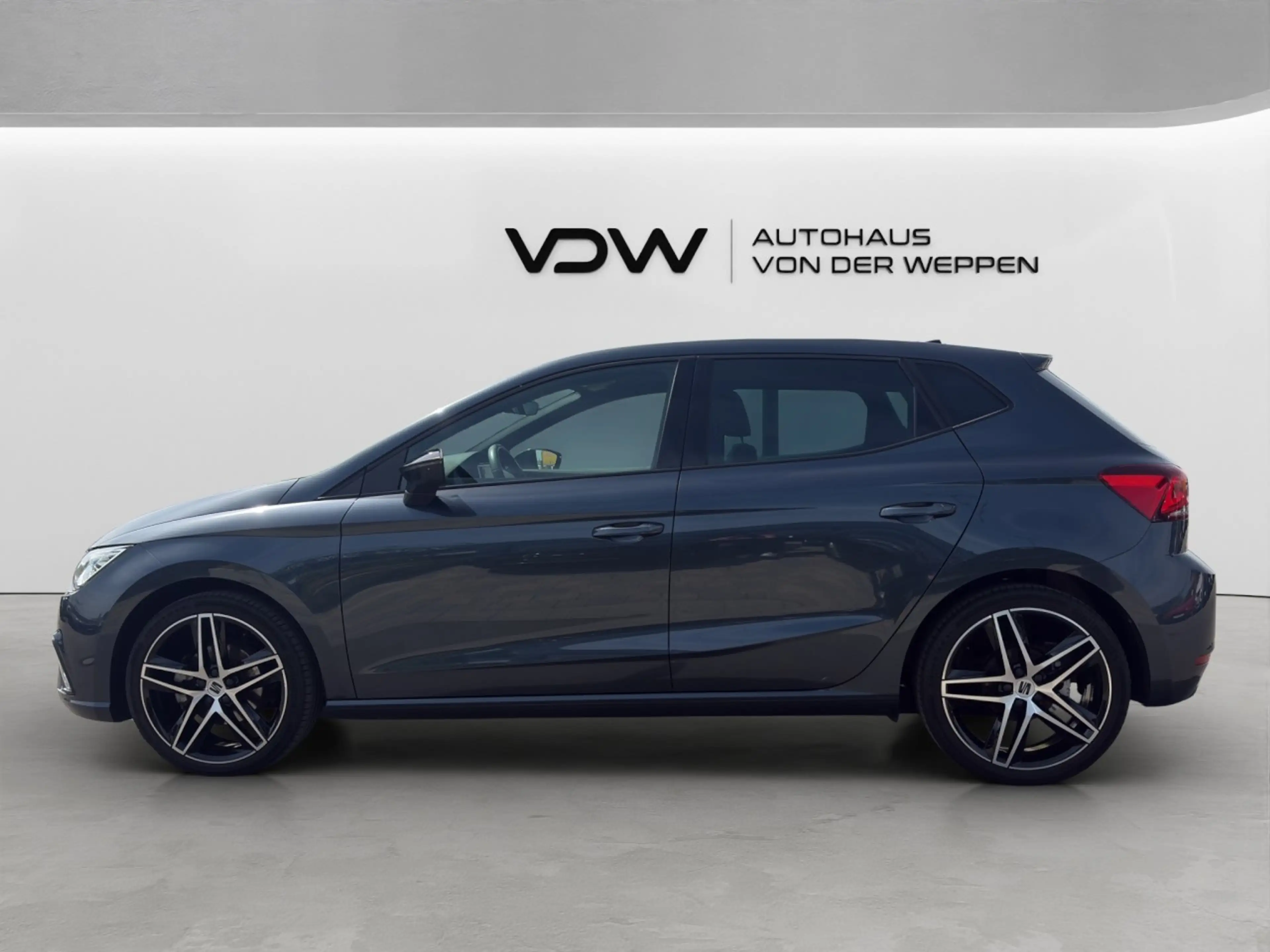 SEAT Ibiza FR TSI Navi ACC Kamera SHZ LED CarPlay — photo 3