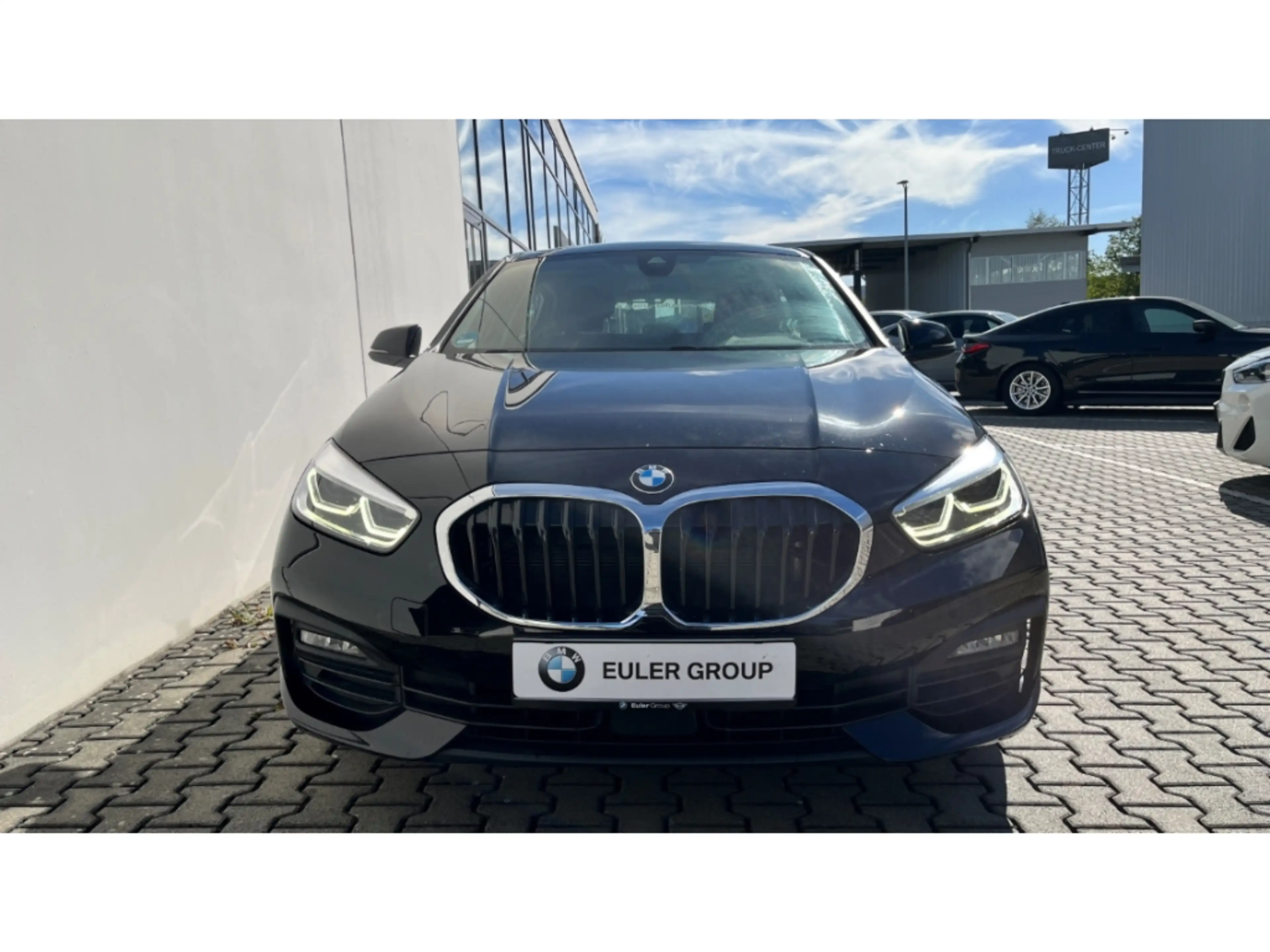 BMW 116 i Navi SHZ Tempomat LED LCProf ActiveG+ — photo 2