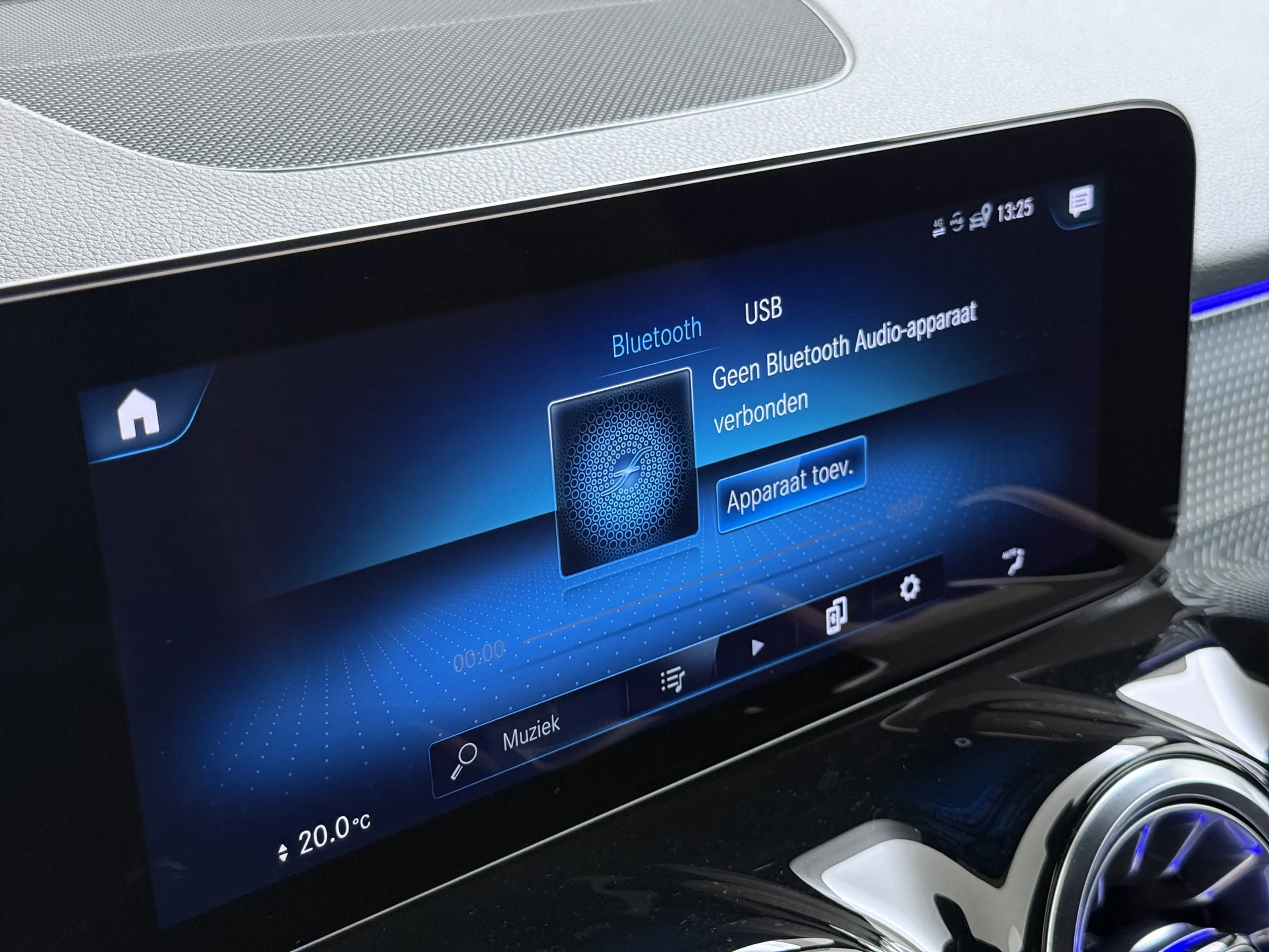 Mercedes-Benz EQB 250 69kWh SOH 97% Camera Apple Carplay Android Auto St — photo 20