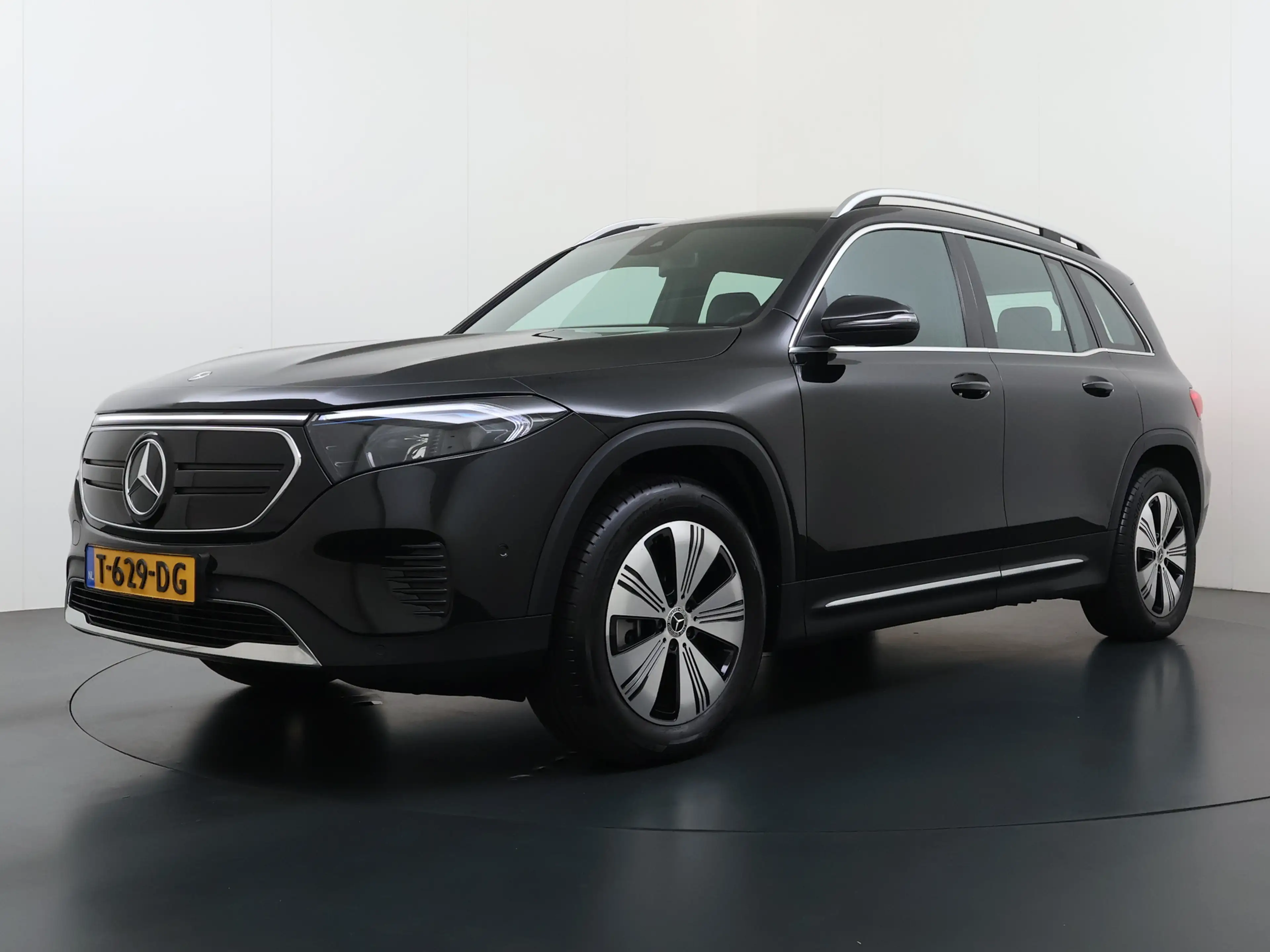 Mercedes-Benz EQB 250 69kWh SOH 97% Camera Apple Carplay Android Auto St — photo 43