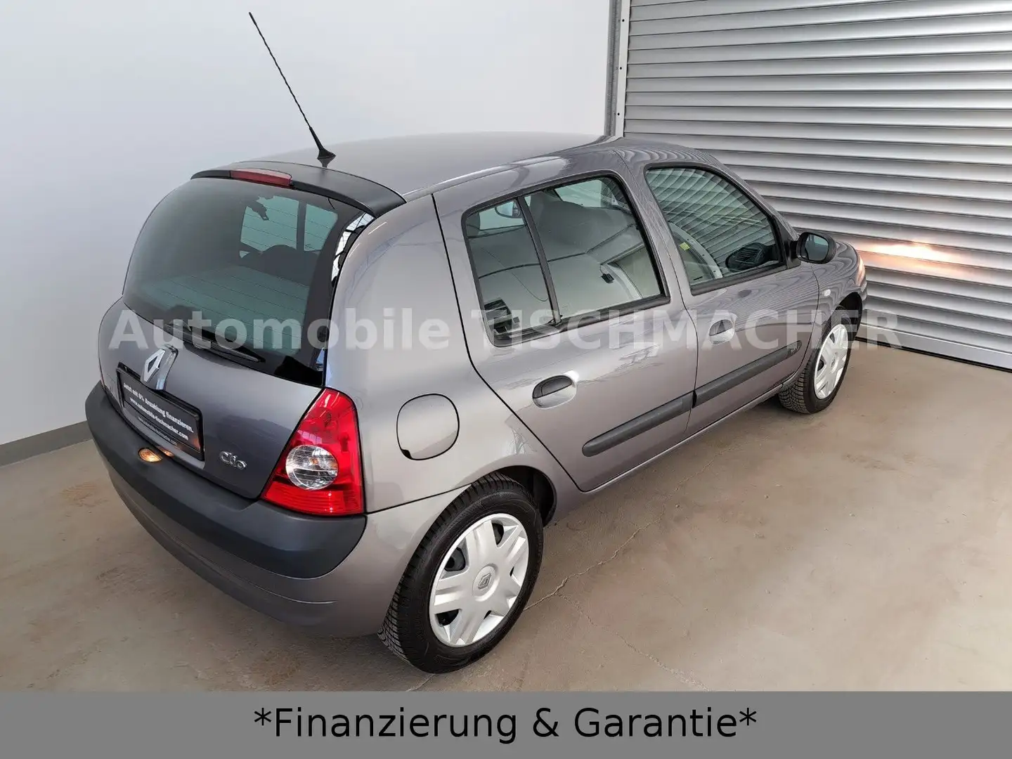 Renault Clio | 1.Hand| Klima| sehr gepflegt Grau - 2