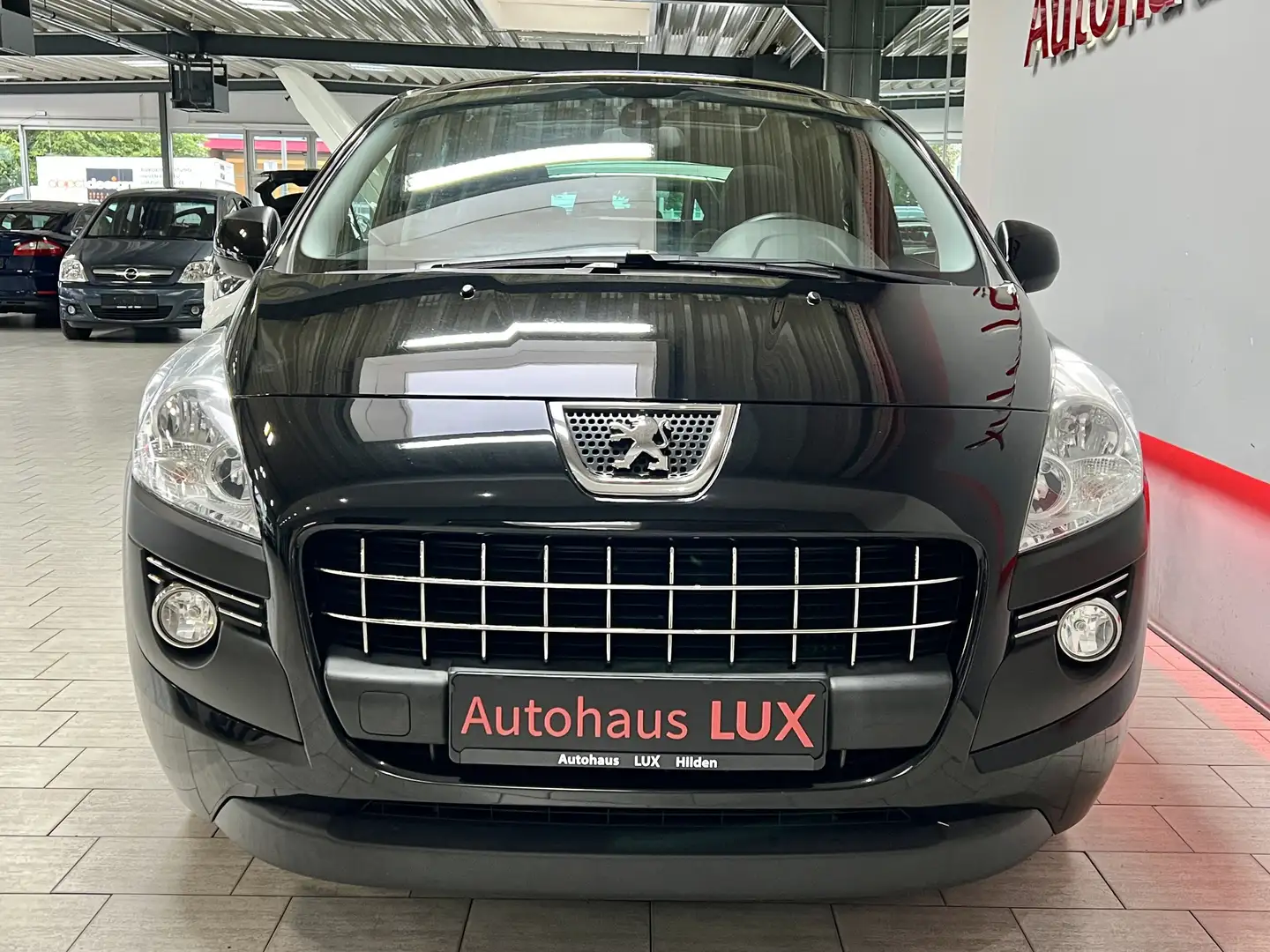 Peugeot 3008 BUSINESS-LINE*2,0 DIESEL*PANORAMA*6GANG* Schwarz - 2