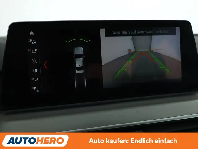 BMW 5 Series view 24