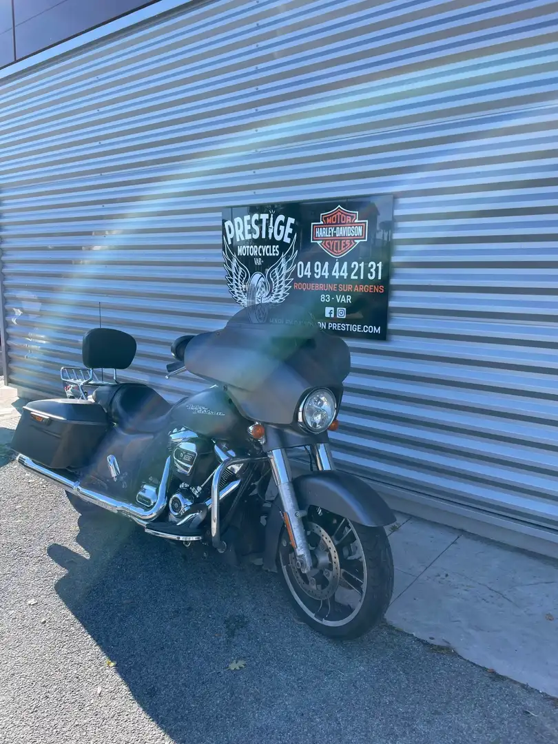 Harley-Davidson Street Glide Grau - 2