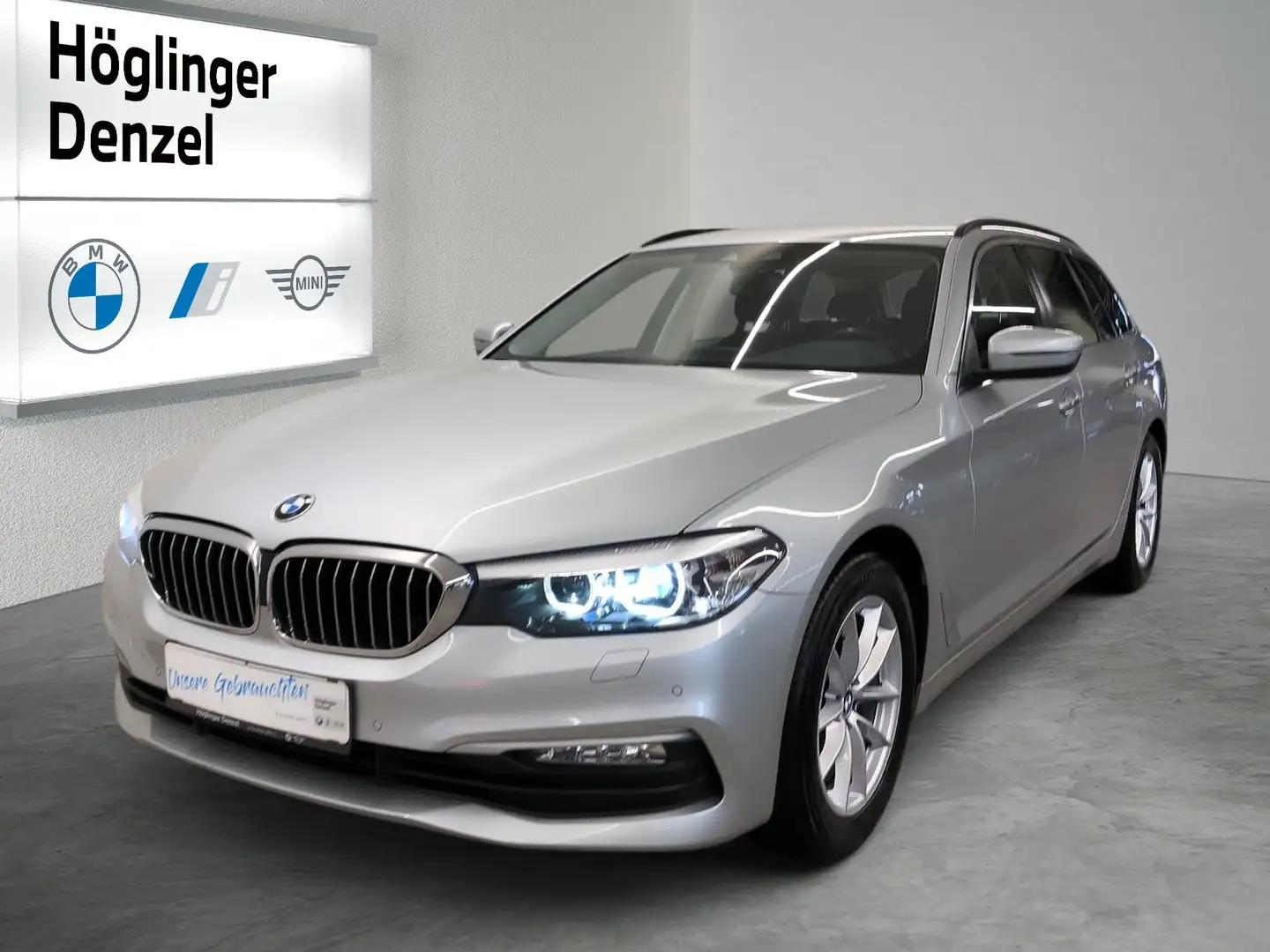 BMW 520 520d xDrive Srebrny - 1