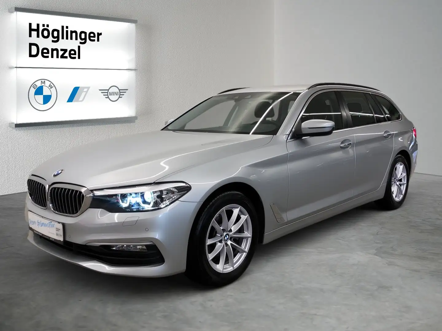 BMW 520 520d xDrive Srebrny - 2