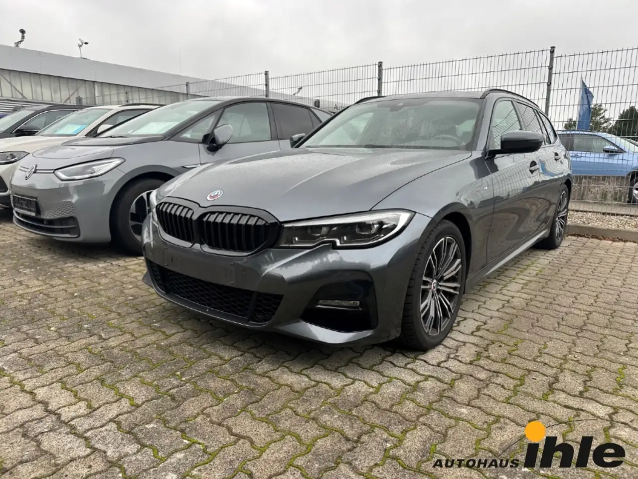 BMW 320 d Touring M Sport Mild-Hybrid PANO.DACH+AHK+ACC
