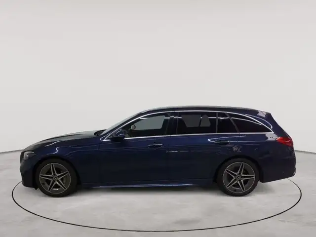 Mercedes-Benz C-Class view 6
