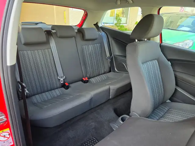 Volkswagen Polo view 10