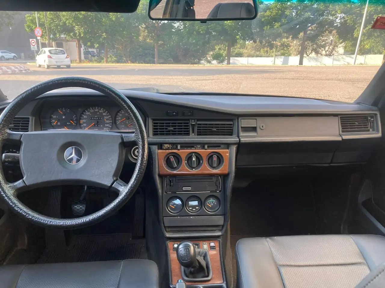 Mercedes-Benz 190 E 2.3-16, foto 12