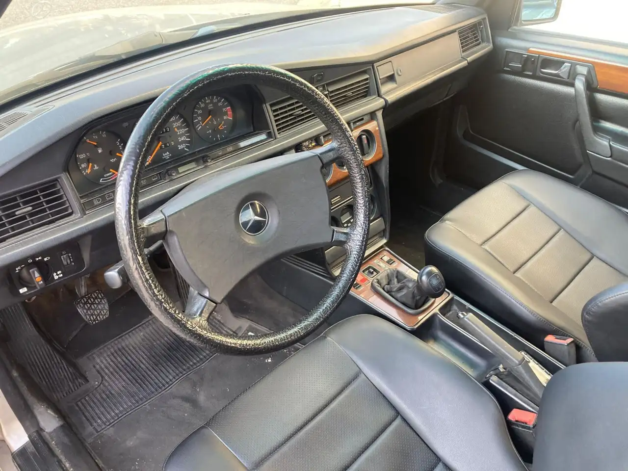 Mercedes-Benz 190 E 2.3-16, foto 10