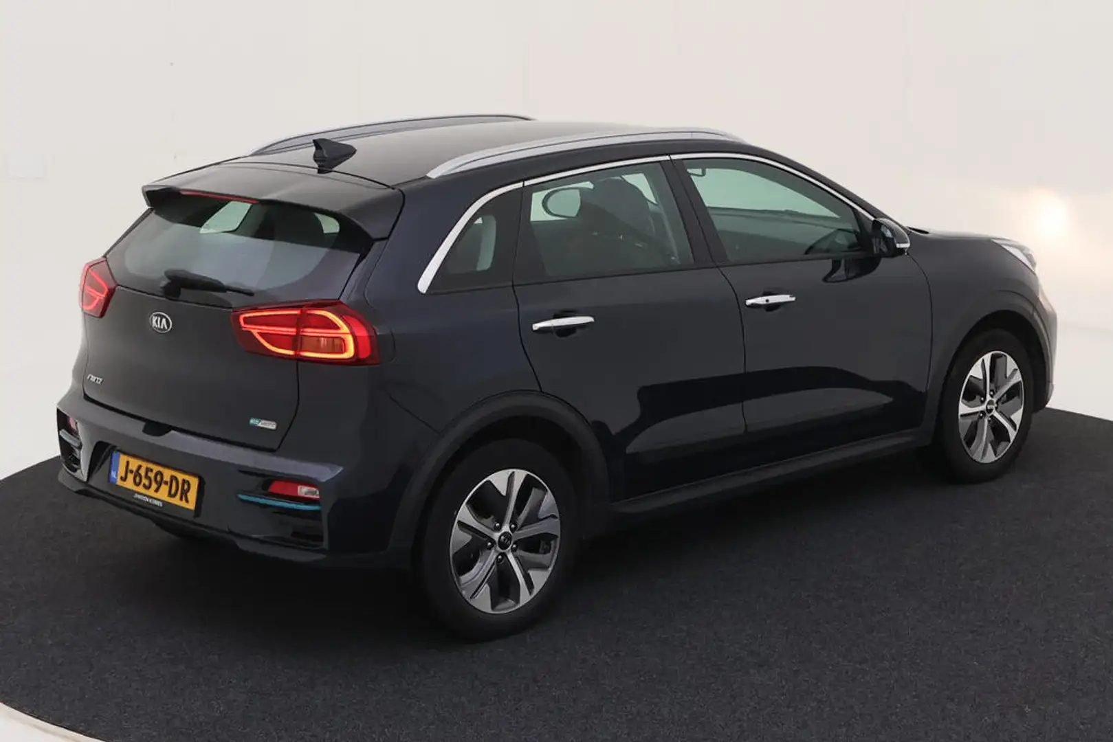 Kia e-Niro DynamicLine 64 kWh 1/2 LEDER | CAMERA | NL-AUTO Albastru - 2