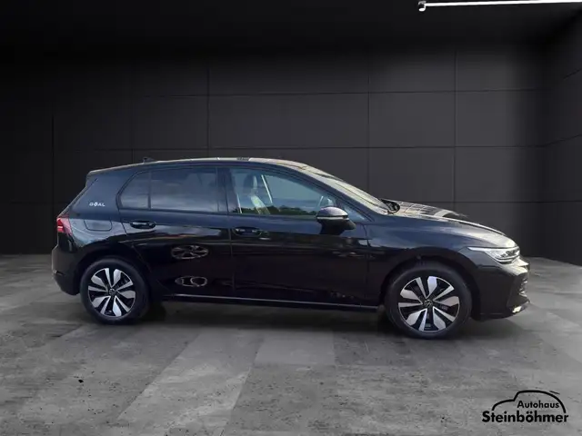 Volkswagen Golf view 9