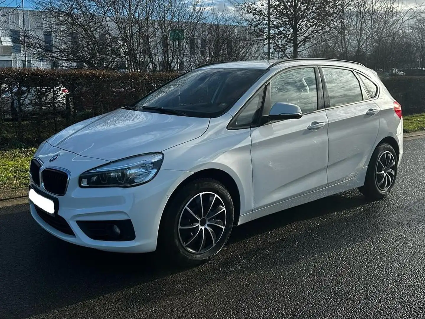 BMW 218 218d Gran Tourer xDrive Aut. White - 1