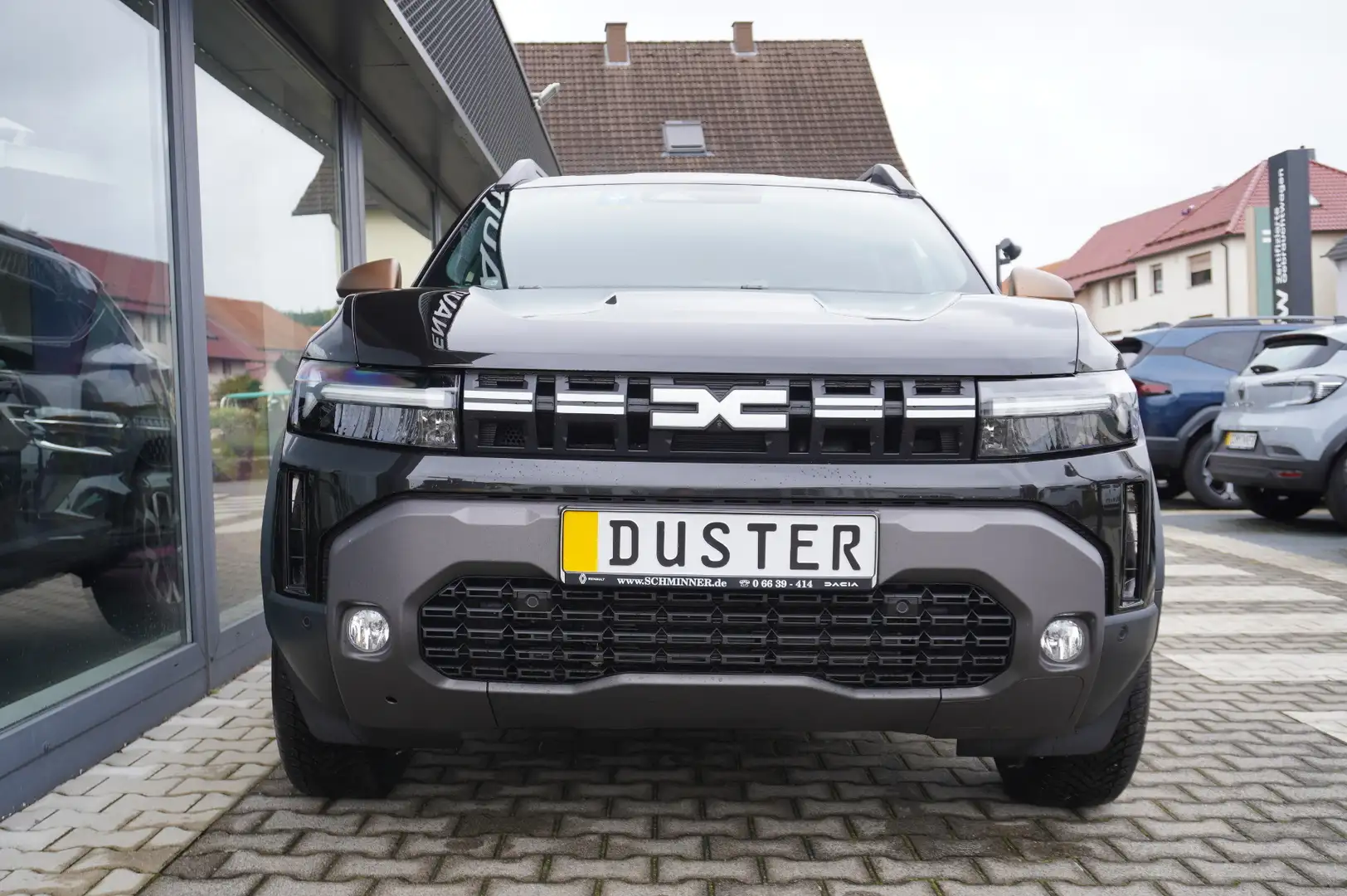 Dacia Duster Extreme TCe 130 4x4 Schwarz - 2