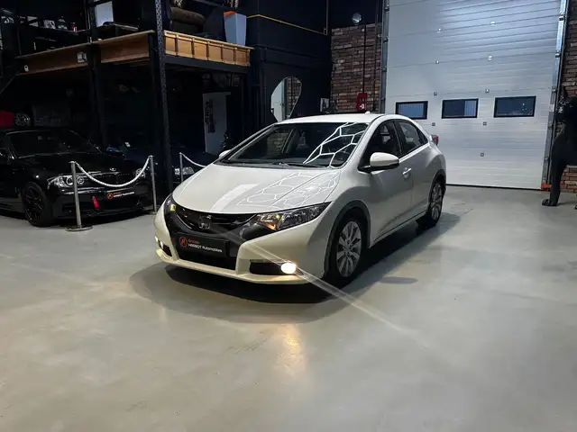Honda Civic 1.8 i-VTEC 142 Innova AT
