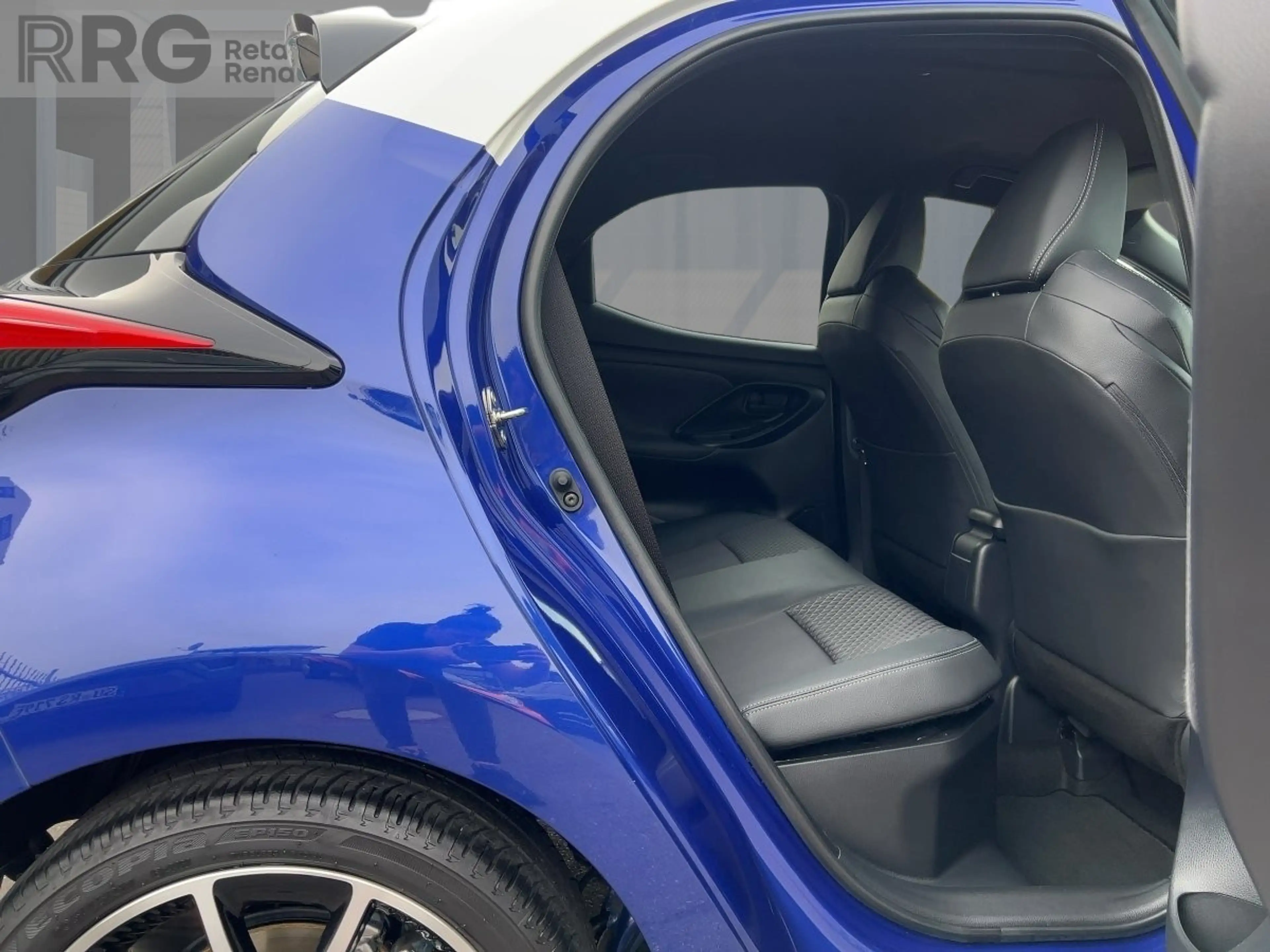 Toyota Yaris STYLE HYBRID Dual-VVT-iE RÜCKFAHRKAMERA — photo 9