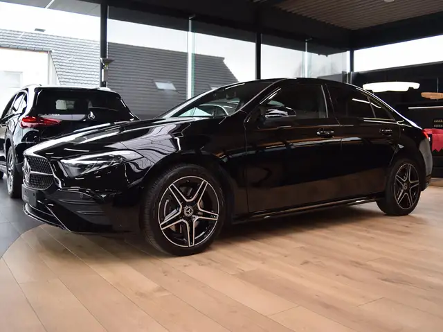Mercedes-Benz A 250 A Sedan 250 e PHEV AMG Line (160 kW)