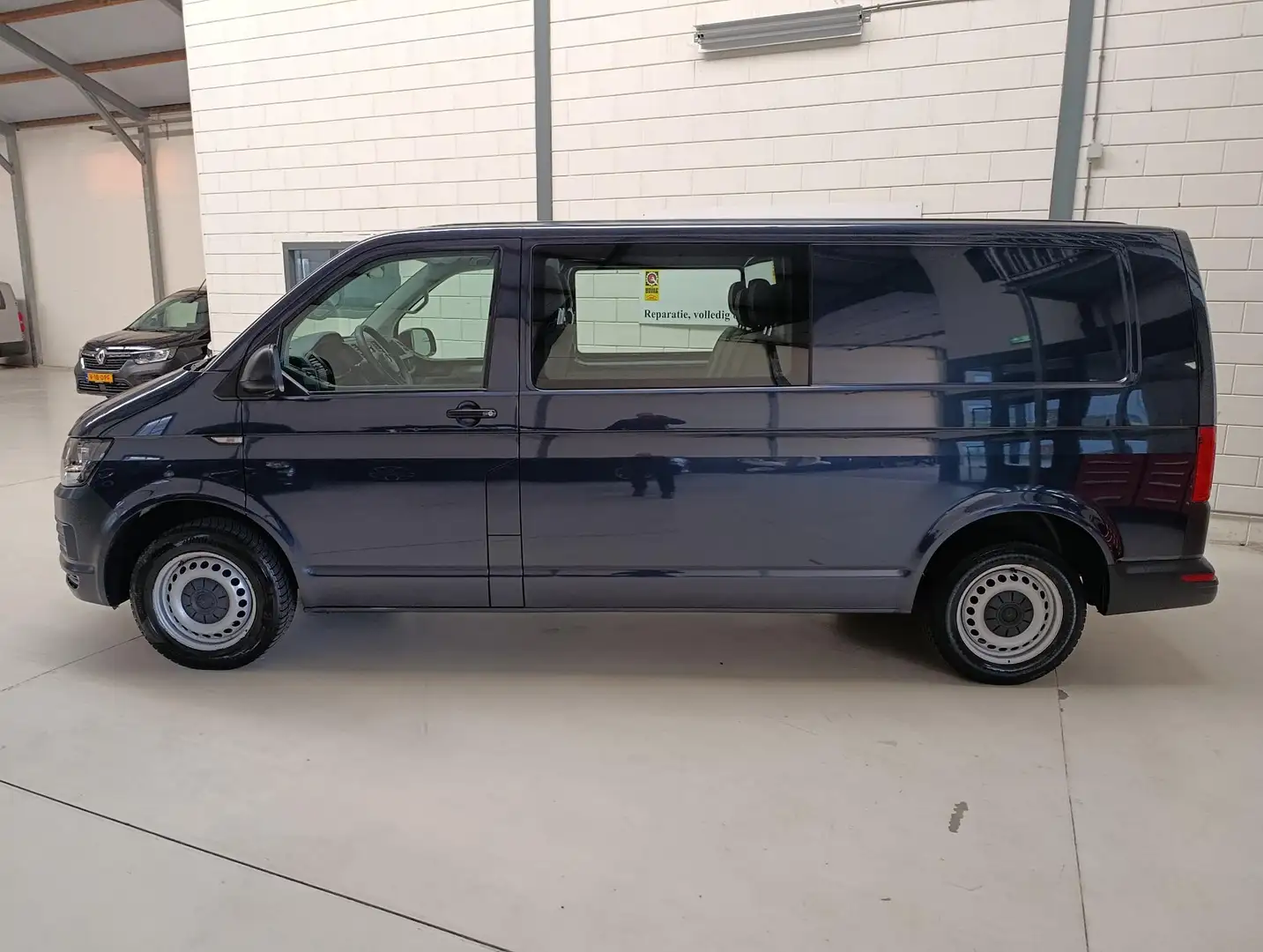 Volkswagen T6 Transporter 2.0 TDI L2H1 DC 4Motion Comfortline Plus Dubbele C Blauw - 2