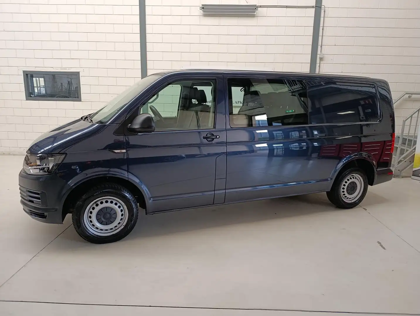 Volkswagen T6 Transporter 2.0 TDI L2H1 DC 4Motion Comfortline Plus Dubbele C Blauw - 1