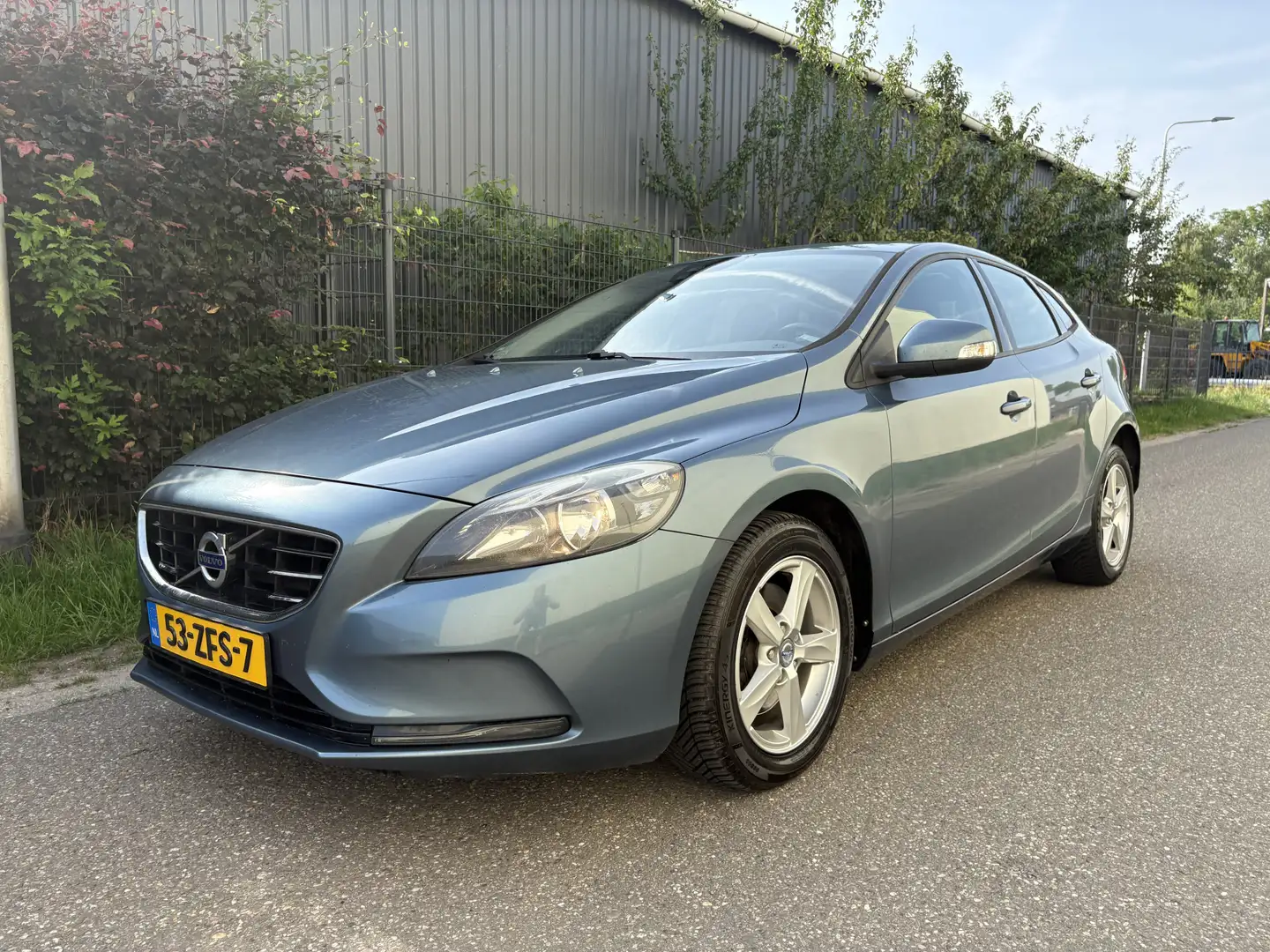 Volvo V40 1.6 T3 Kinetic / AIRCO / NAVI / CRUISE Blauw - 1