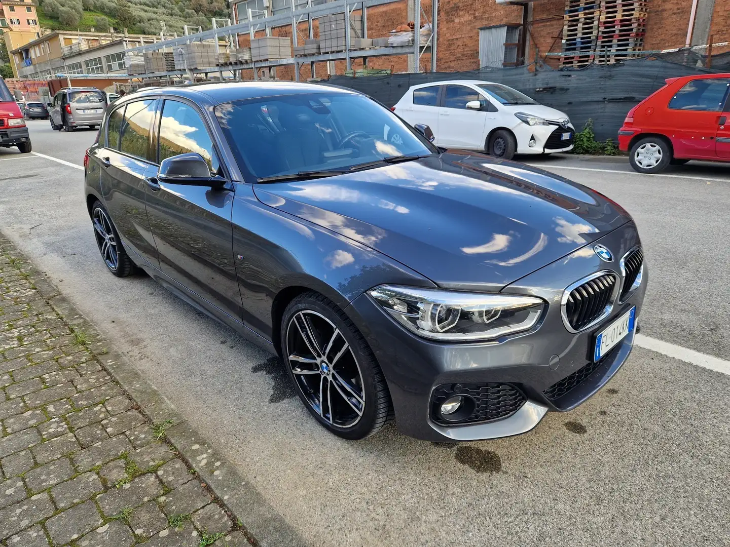 BMW 116 116d Msport 5p auto Grigio - 1