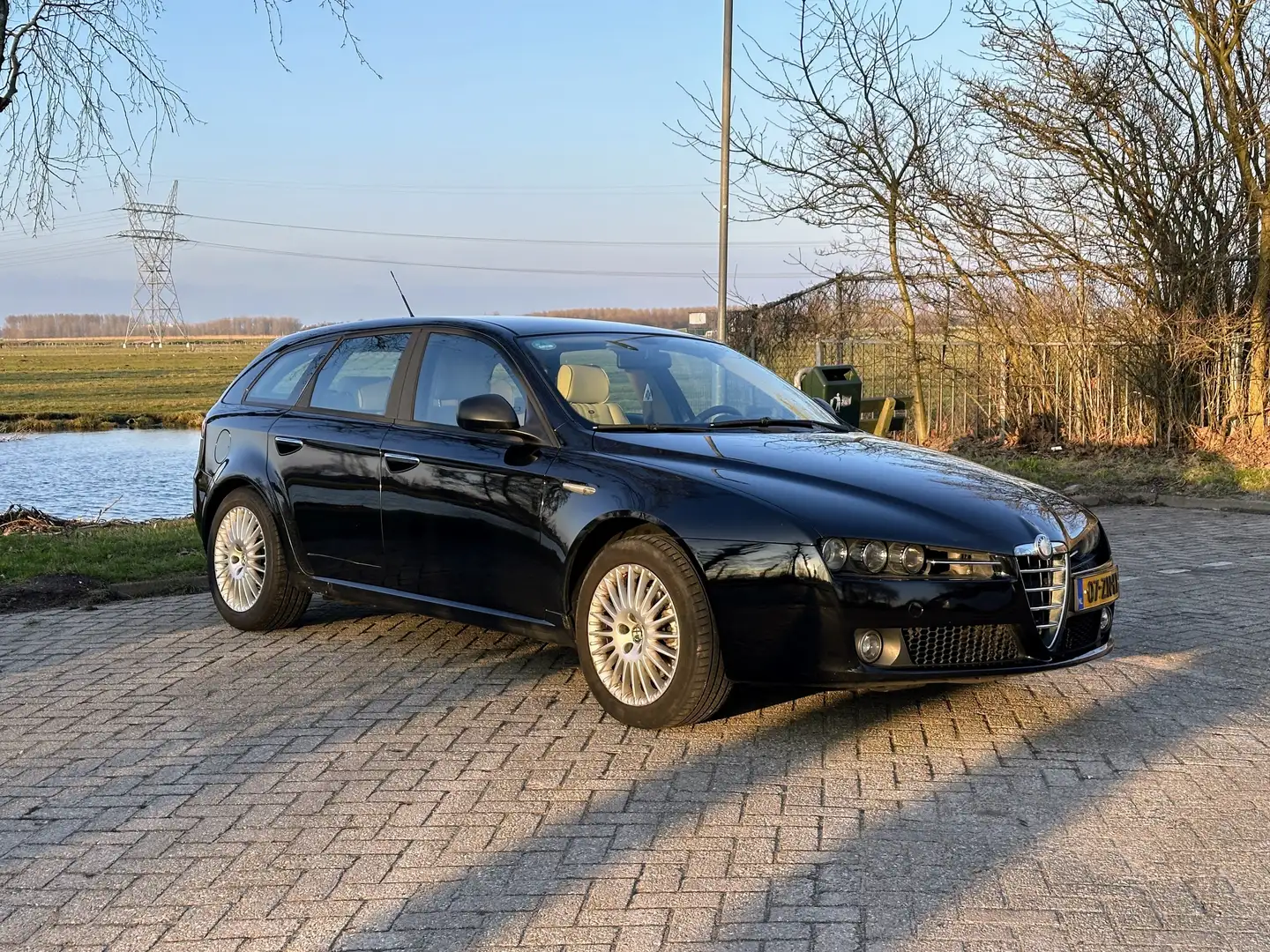 Alfa Romeo 159 1.8 MPI - Airco - Cruise - APK Zwart - 1