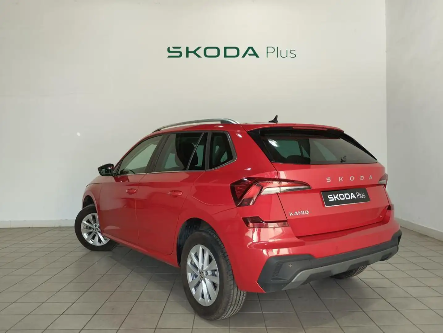 Skoda Kamiq 1.0 TSI Selection 70kW Rouge - 2