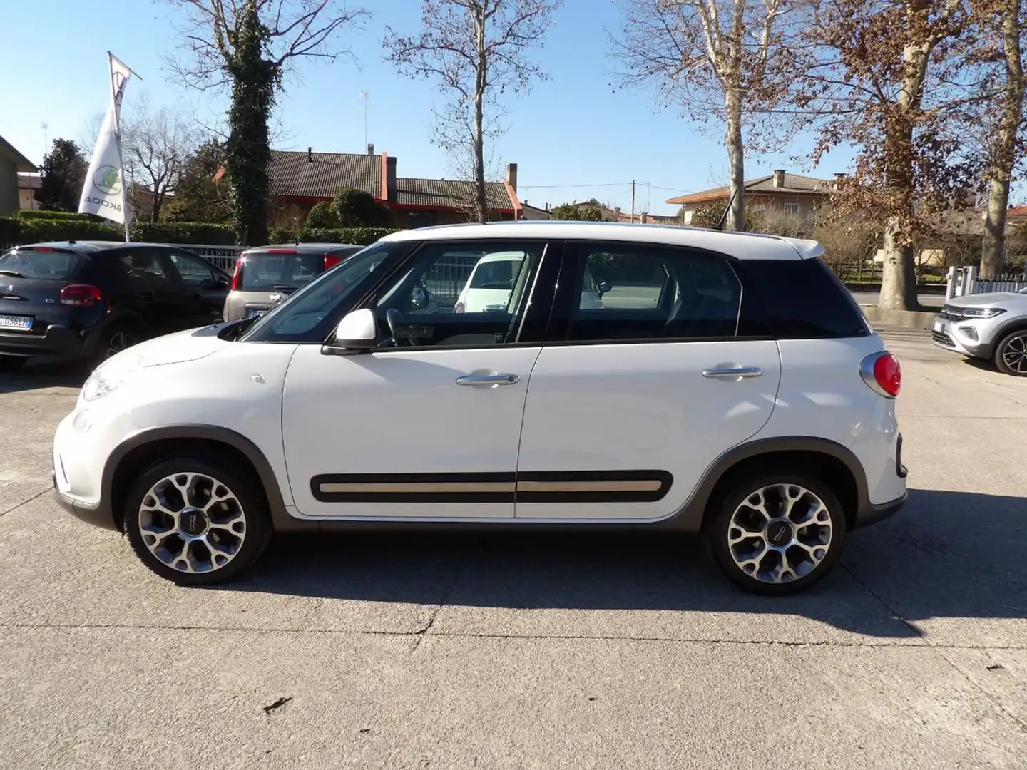 Fiat 500L 1.3 Multijet 95 CV Trekking Blanc - 2
