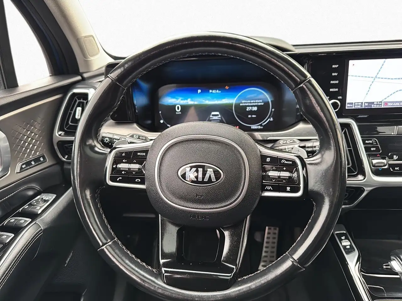 Kia Sorento снимка Kia Sorento