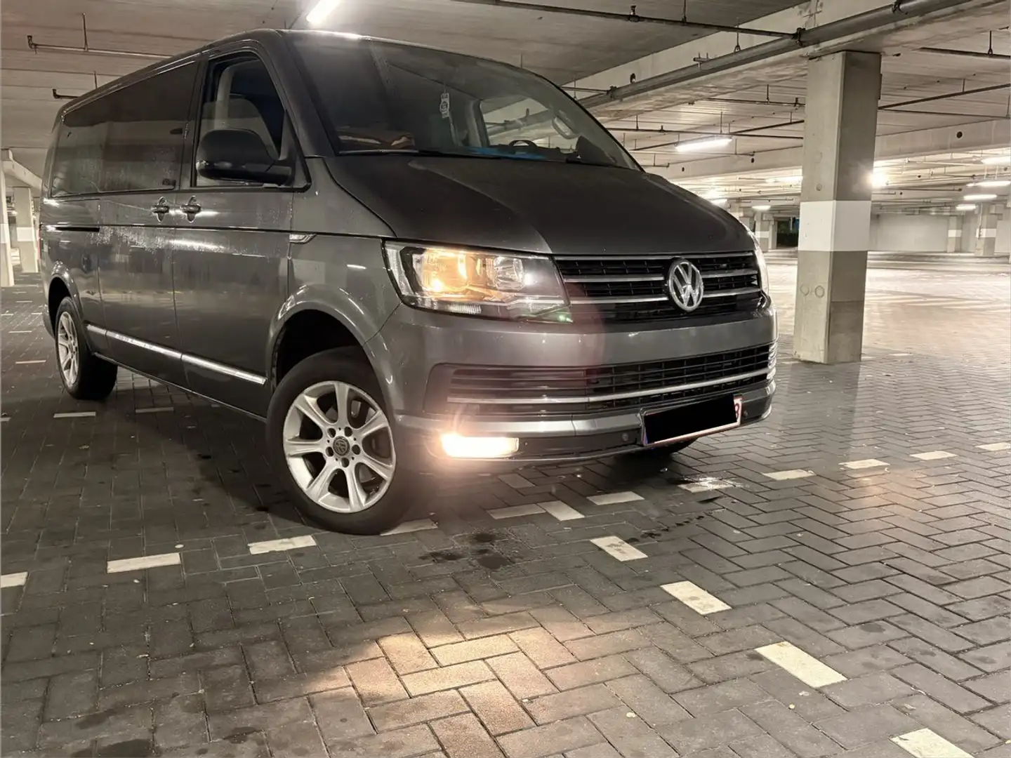 Volkswagen T6 Caravelle 2.0 TDi SCR BMT Trendline DSG - 1
