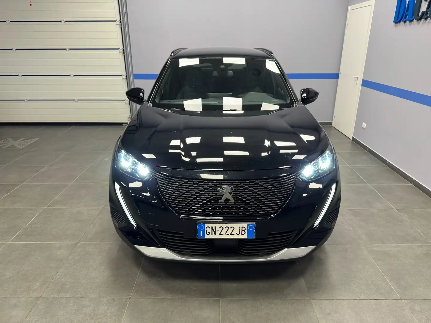 Peugeot 2008 2008 1.5 bluehdi Allure Pack EAT8 Nero - 2