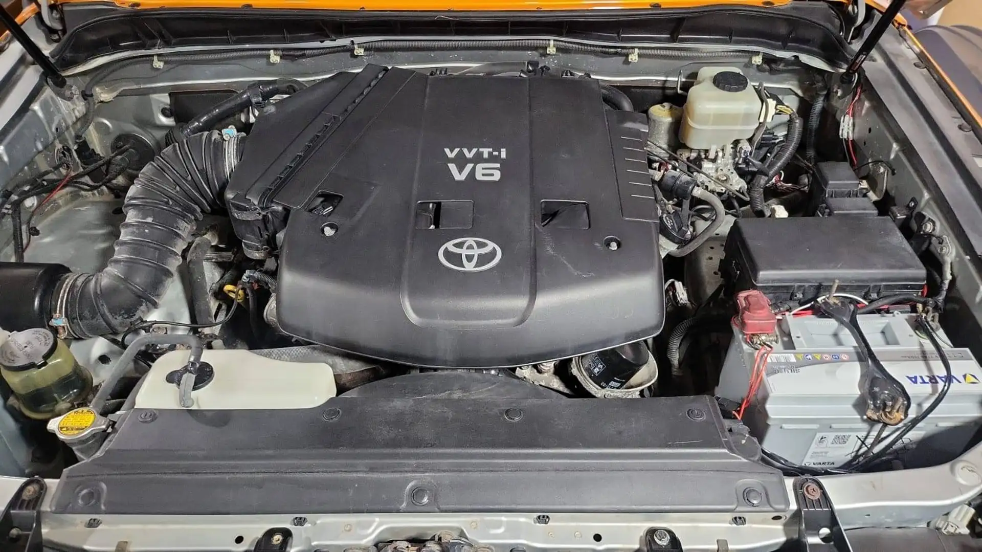 Toyota Land Cruiser Land Cruiser 4.0 V6 VXL Aut. Naranja - 2