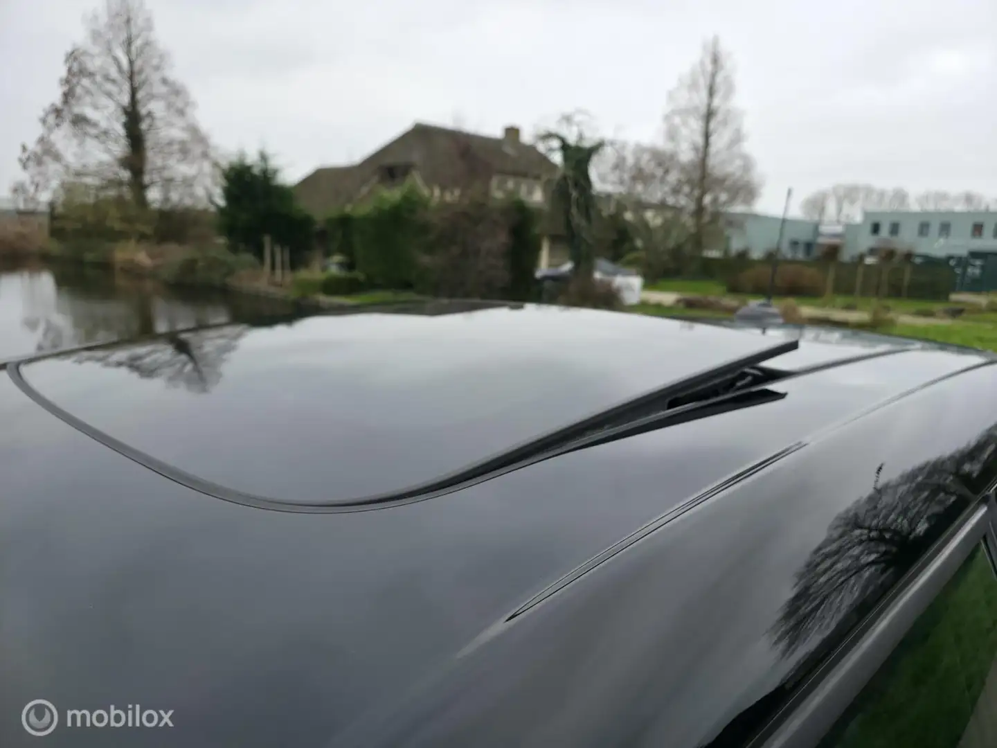 MINI Cooper Mini 1.5 Camden Edition / Pano / Leder / Camera Gris - 2