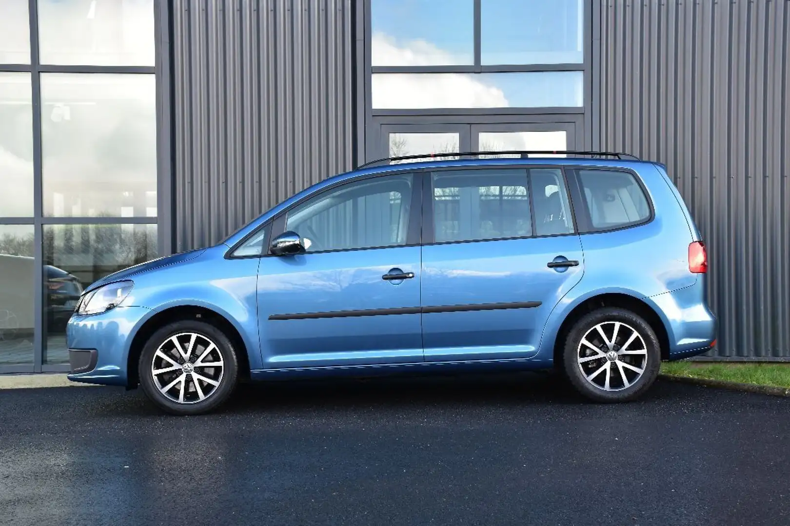 Volkswagen Touran II 1.4 TSI 140 CONFORTLINE 7PL Blau - 2