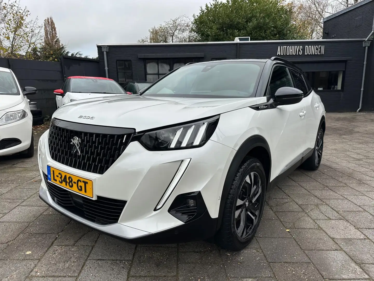 Peugeot 2008 1.2 PT Aut (131pk) GT-Line! Panoramadak! Blanc - 1