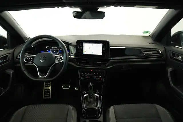 Volkswagen T-Roc view 8