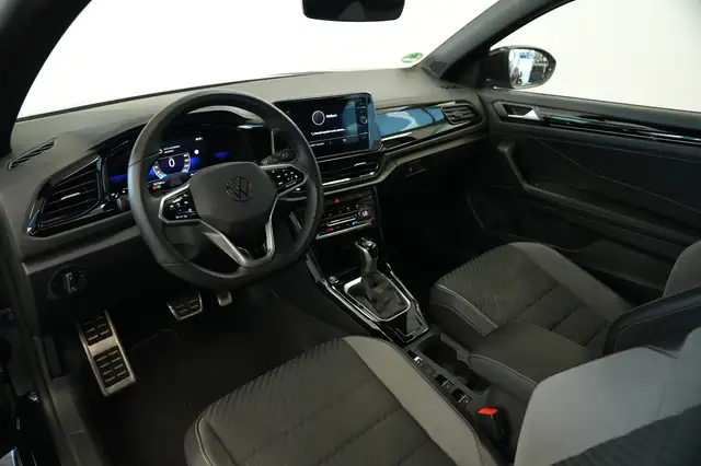 Volkswagen T-Roc view 7