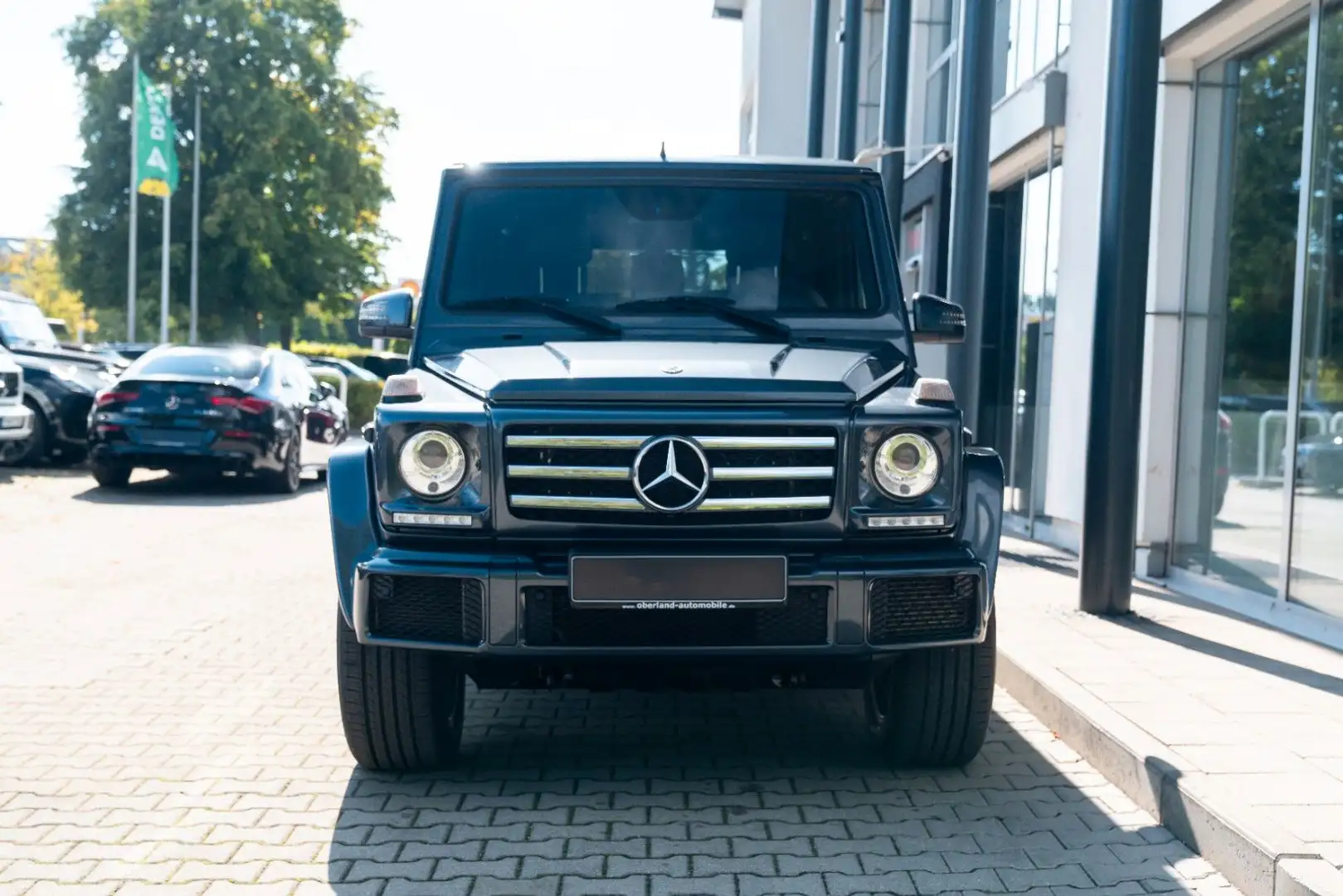Mercedes-Benz G 350 d/ EXKLUSIV/ HARMAN-KARDON/ 19"/ SPORT PAK Grau - 2
