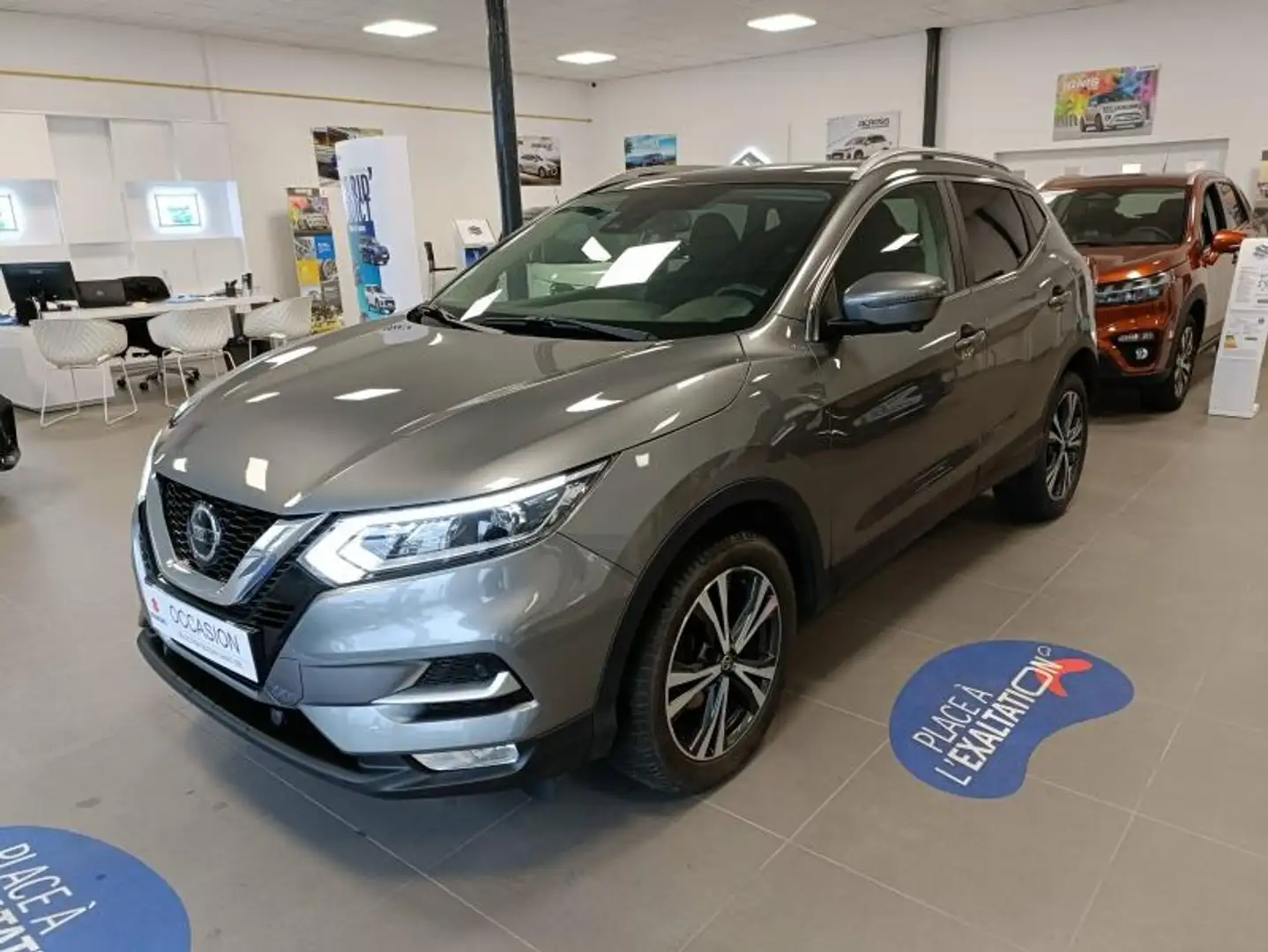 Nissan Qashqai 1.2 DIG-T 115ch N-Connecta Gris - 1