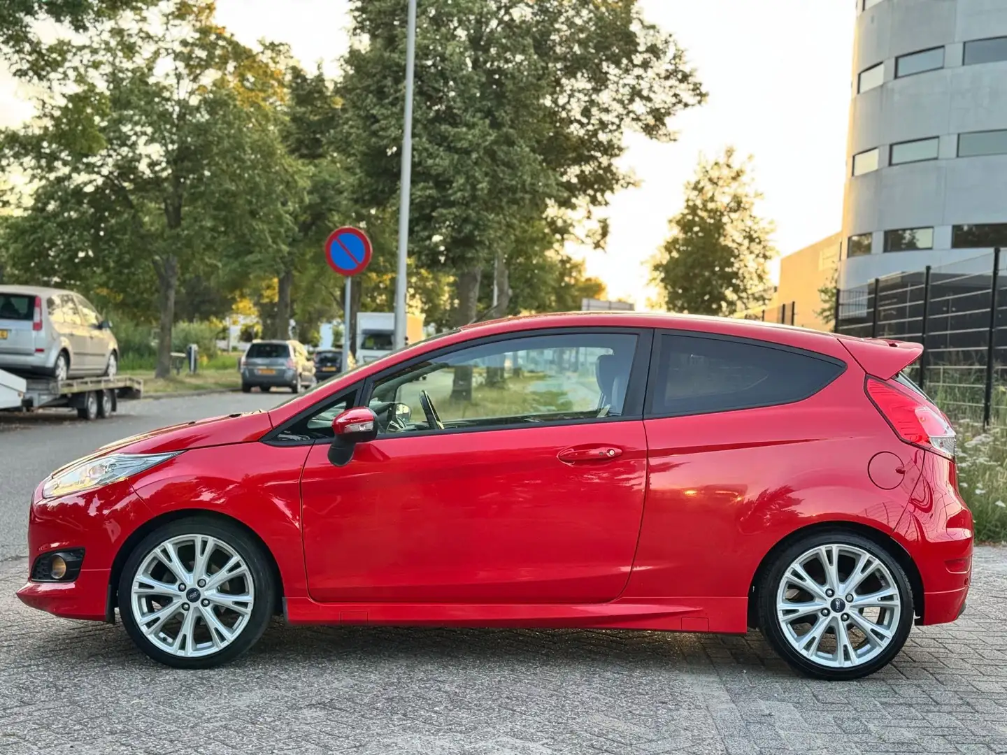 Ford Fiesta 1.0 EcoBoost Sport|KEYLESS|XENON|NAVI|STOELVERW|LE Rood - 2
