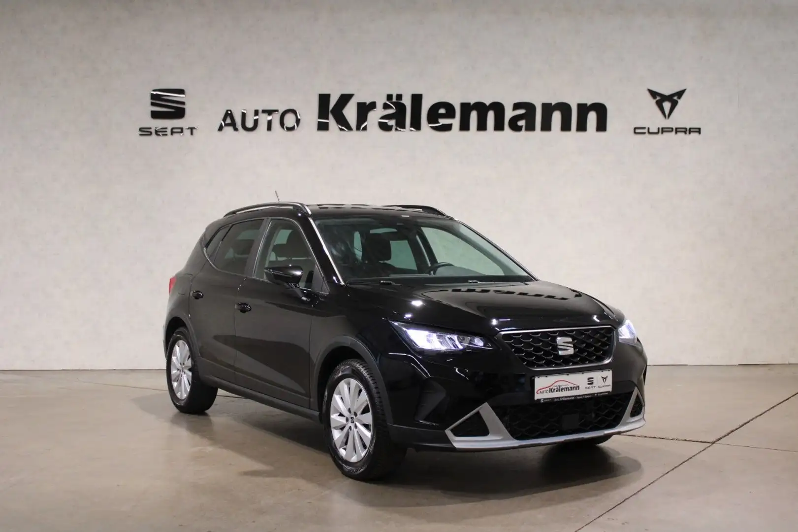 SEAT Arona Style 1,0 TSI DSG Schwarz - 1