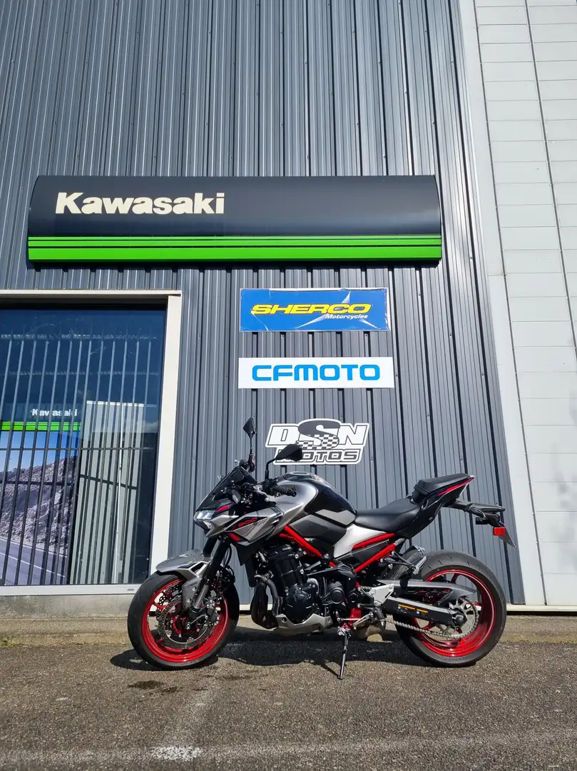 Kawasaki Z 900 Gris - 1