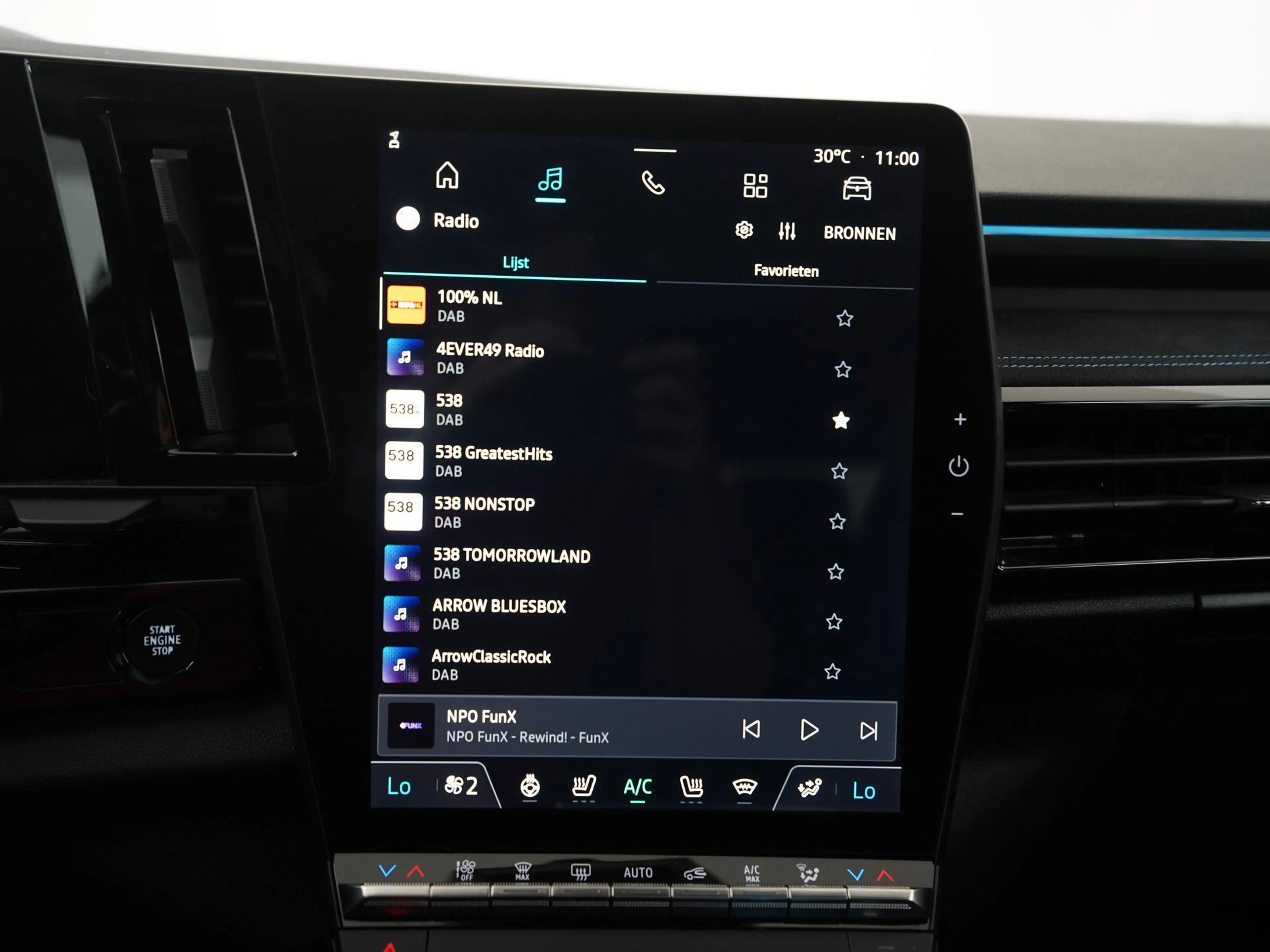 Renault Espace E-Tech full hybrid 200 esprit Alpine 7p. | Panoram — photo 13