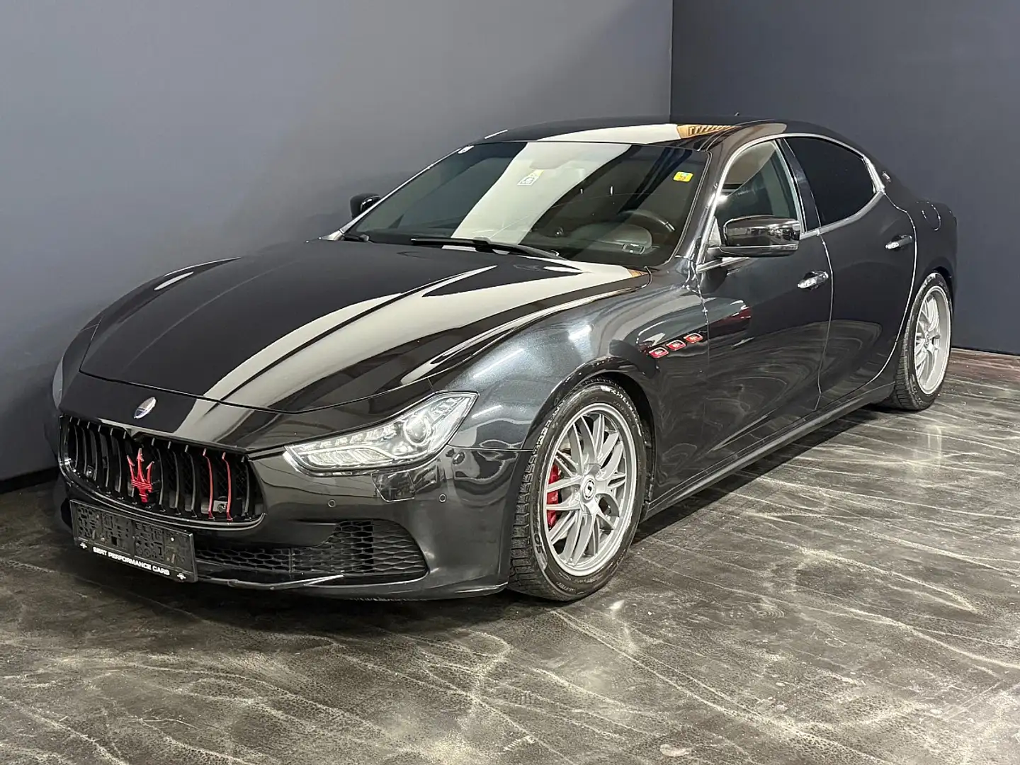 Maserati Ghibli 3.0 v6, Diesel Schwarz - 1