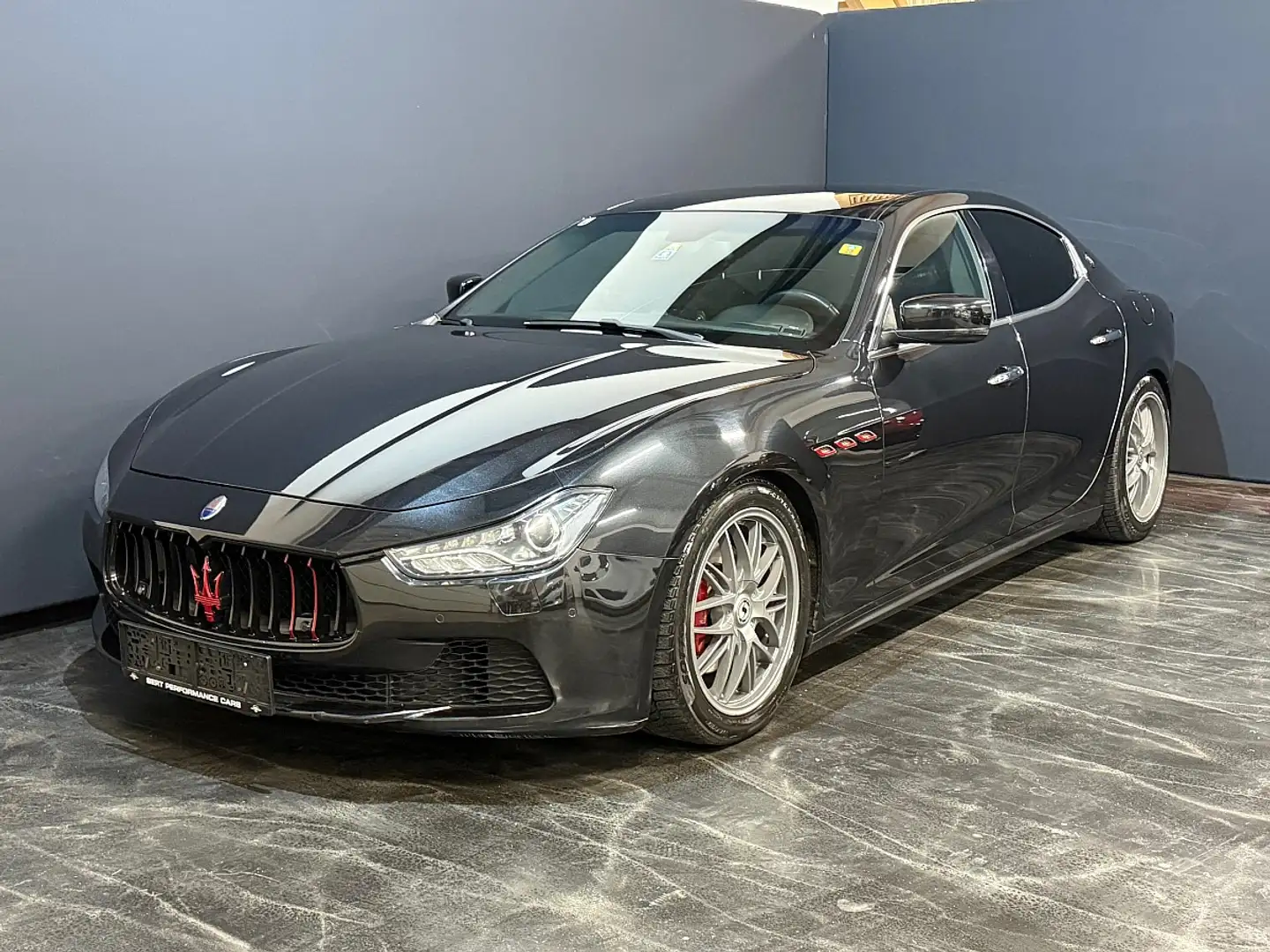 Maserati Ghibli 3.0 v6, Diesel Schwarz - 2