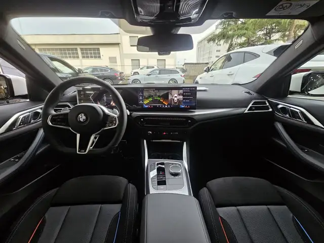 BMW M view 10