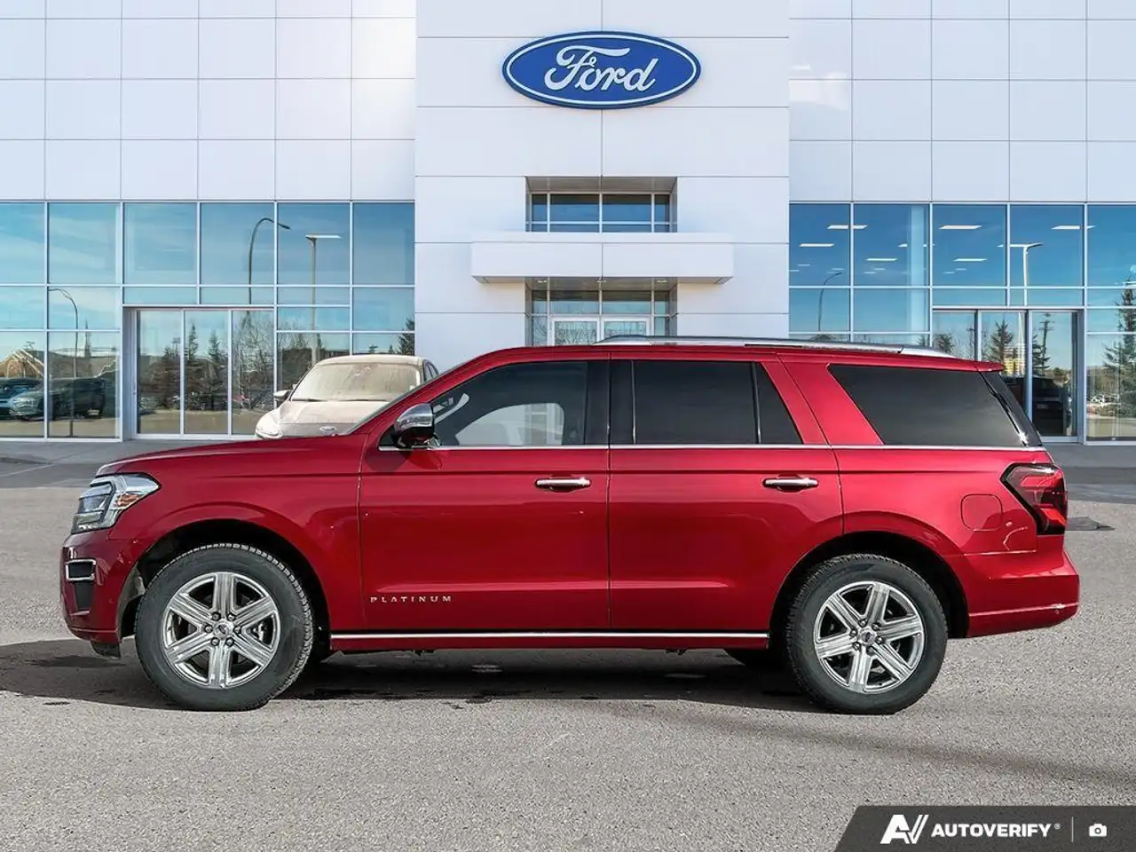 Ford Expedition снимка Ford Expedition