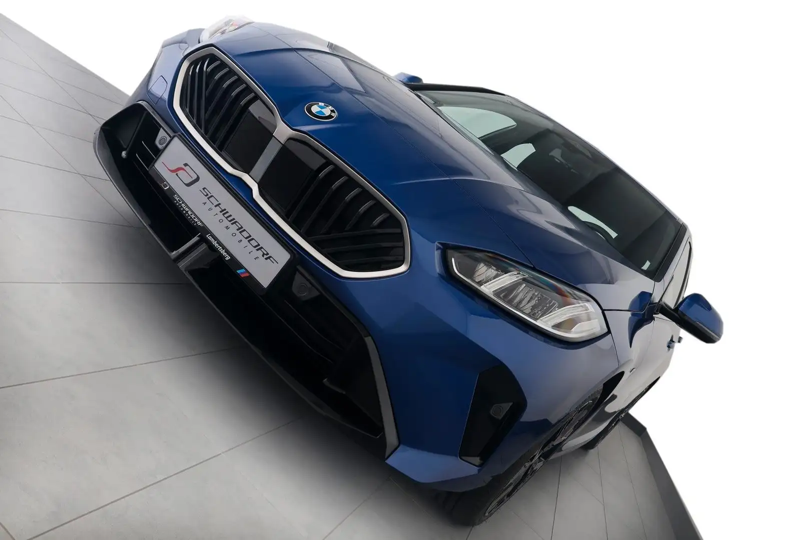 BMW 120 i M Sport DriveAssistPlus RFK  1.Hand 5600KM Blau - 2